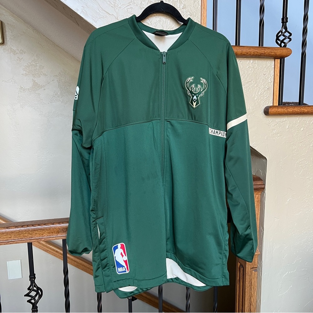 Milwaukee Bucks 2XL Adidas Warmup NBA Jacket 2016-17 Season